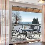 Gaestehaus D I C K R E I T E R Apartman Immenstaad am Bodensee