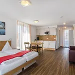 Gaestehaus D I C K R E I T E R Apartman