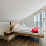 Gaestehaus D I C K R E I T E R Apartman Immenstaad am Bodensee