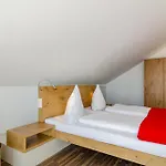 Gaestehaus D I C K R E I T E R Immenstaad am Bodensee