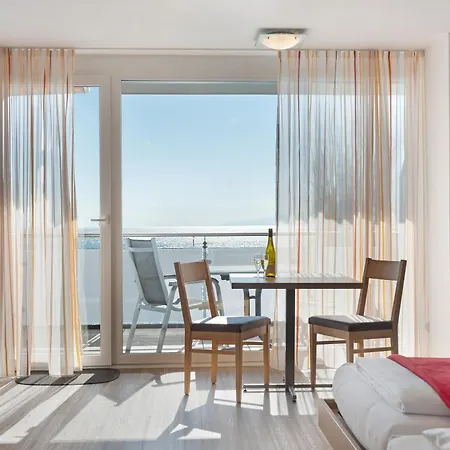 Apartment Gaestehaus D I C K R E I T E R Immenstaad am Bodensee