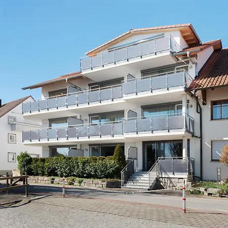 Gaestehaus D I C K R E I T E R * Immenstaad am Bodensee