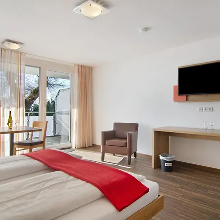 Apartment Gaestehaus D I C K R E I T E R Immenstaad am Bodensee