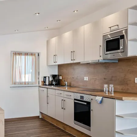 Gaestehaus D I C K R E I T E R *