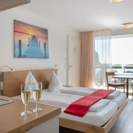 Gaestehaus D I C K R E I T E R Apartament Immenstaad am Bodensee