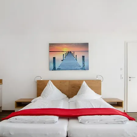 Apartment Gaestehaus D I C K R E I T E R Immenstaad am Bodensee