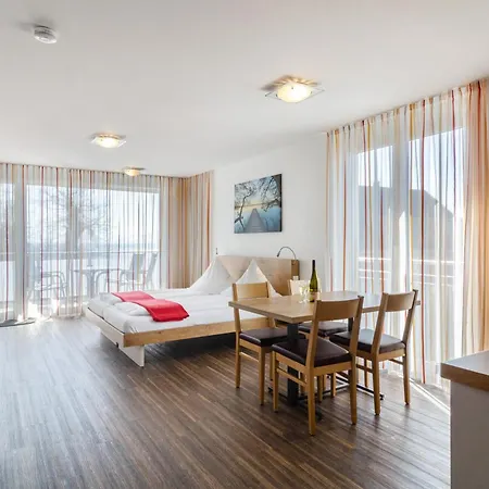 Gaestehaus D I C K R E I T E R Апартаменты *