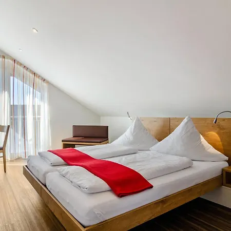 Gaestehaus D I C K R E I T E R Апартаменты