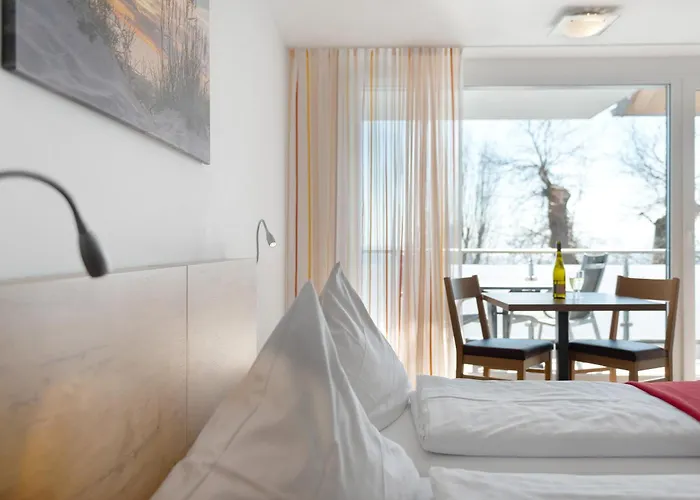 D I C K R E I T E R Lägenhet *