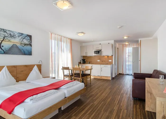 Gaestehaus D I C K R E I T E R Daire Immenstaad am Bodensee