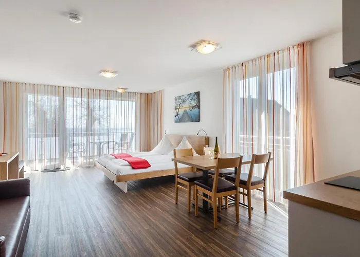 Gaestehaus D I C K R E I T E R *