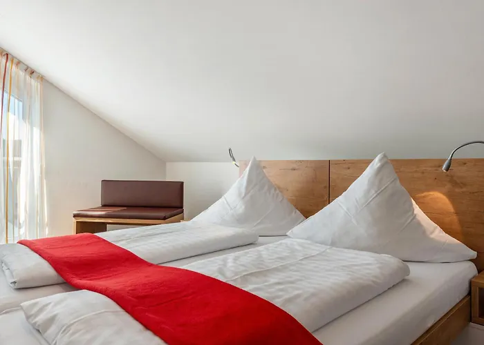 Daire Gaestehaus D I C K R E I T E R *