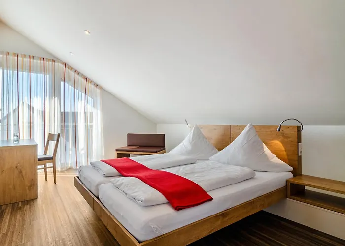 Gaestehaus D I C K R E I T E R * Immenstaad am Bodensee