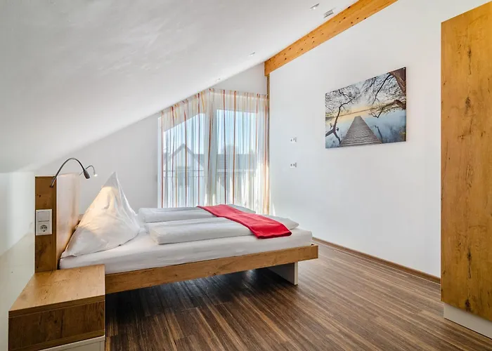 Gaestehaus D I C K R E I T E R インメンシュタート・アム・ボーデンゼー