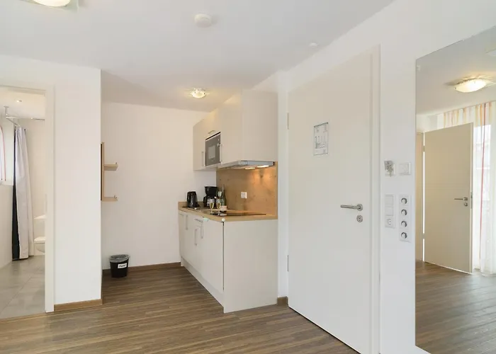 Gaestehaus D I C K R E I T E R * インメンシュタート・アム・ボーデンゼー