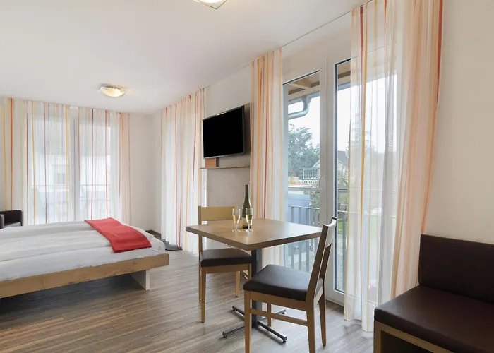 Gaestehaus D I C K R E I T E R Daire Immenstaad am Bodensee